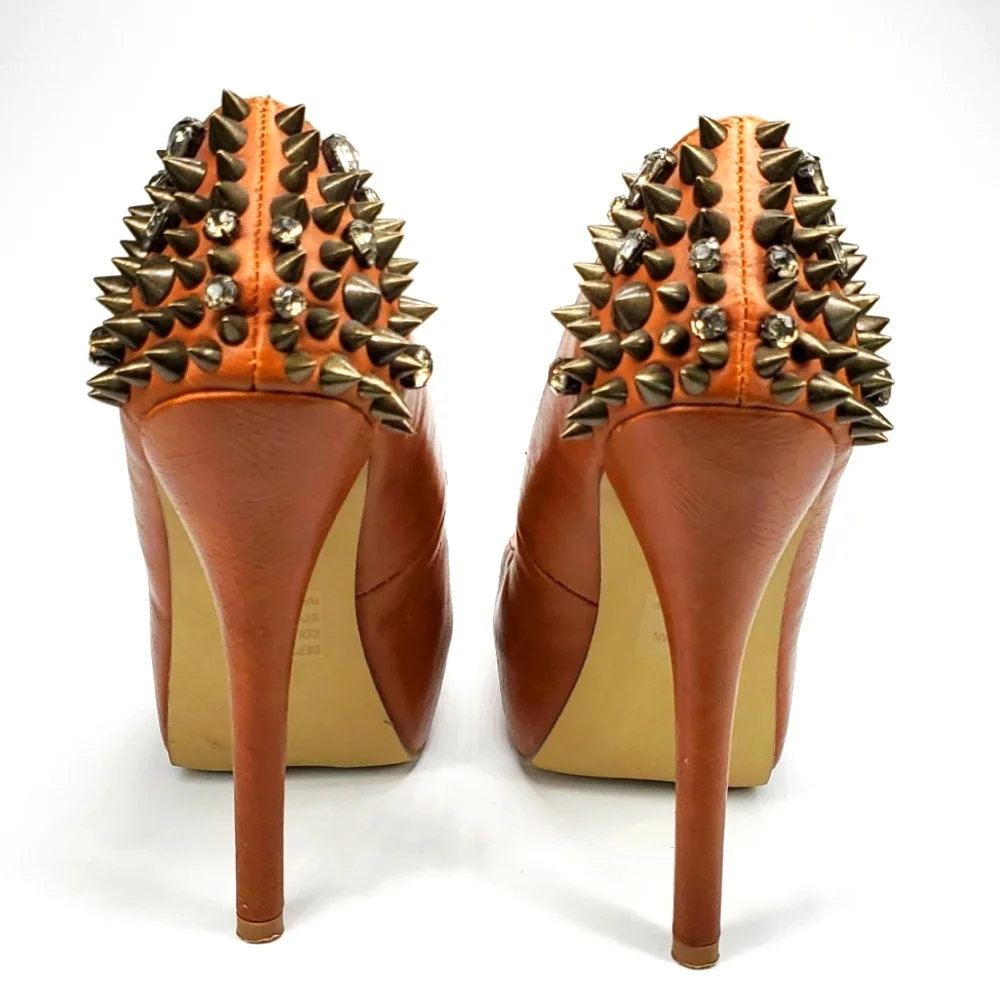 Vintage Wild Pair Carly Tan Spike Studded Platform Stilettos 5 EUC